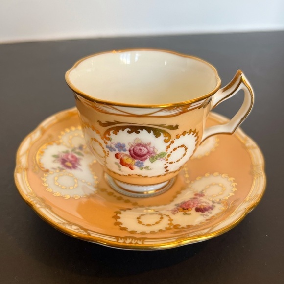 Set of Two Demitasse Cups and Saucers Crescent and Sons England - Picture 2 of 13